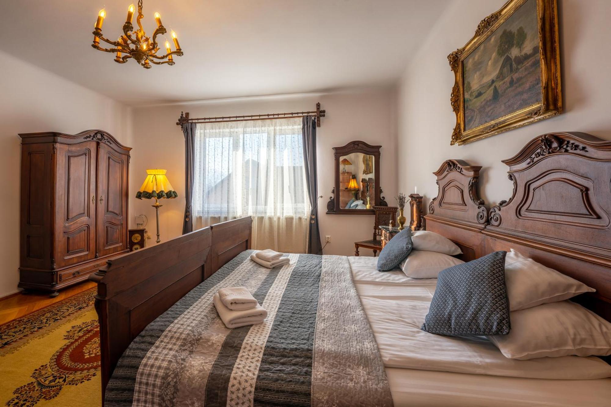 Bed and Breakfast Casa Szabo Сигишоара Экстерьер фото